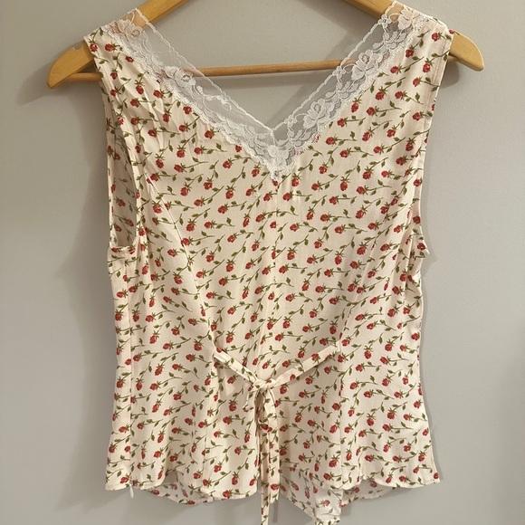 NEW Reformation Cristina Lace Trim Woven Tank Top in Madison Red Floral | size 4 - Picture 5 of 10